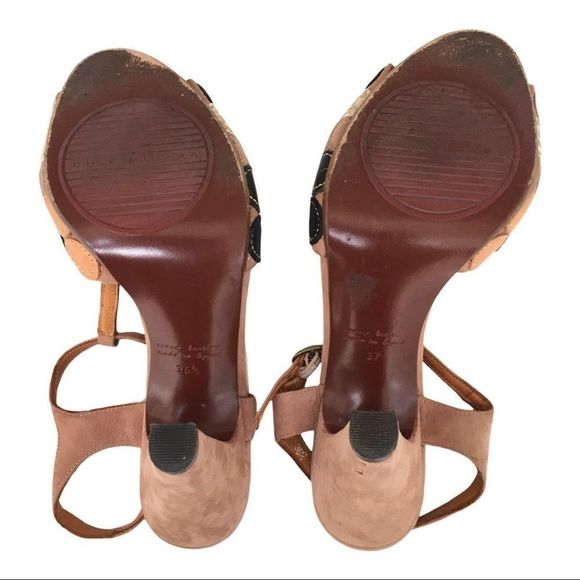 Anthropologie Chie Mihara Quory metallics circle medallion heel Sandals size 6.5 - Picture 4 of 16